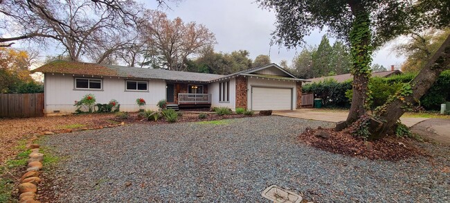 2609 Deer Trail Ln in Cameron Park, CA - Building Photo - Building Photo