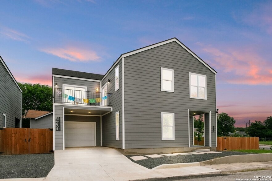 430 Dreiss St in San Antonio, TX - Building Photo