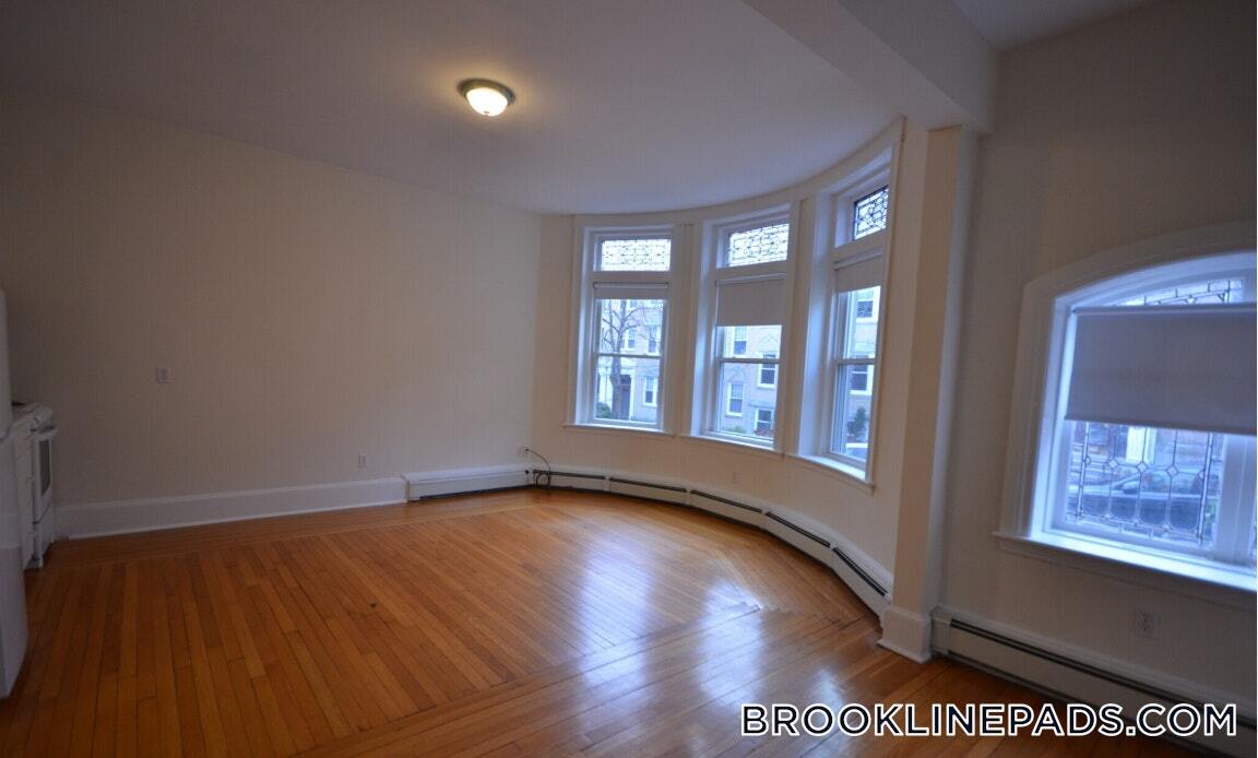 17 Fairbanks St in Boston, MA - Building Photo