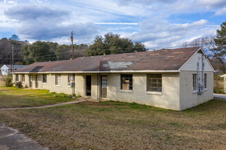 Hawthorne Apartments in Phenix City, AL - Building Photo - Building Photo