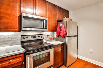 230 E Ponce de Leon Ave in Decatur, GA - Building Photo - Building Photo