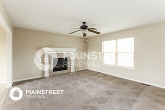310 Golfview Dr in Pleasant Hill, MO - Building Photo - Building Photo