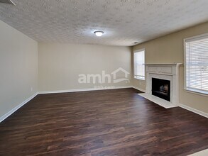 3801 Bogan Mill Rd in Buford, GA - Building Photo - Building Photo