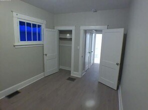 1705 Euclid Avenue in Covington, KY - Building Photo - Building Photo