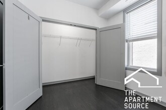 2803 N Mozart St in Chicago, IL - Building Photo - Building Photo