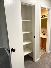 1600 Lockbridge Dr in Lansing, MI - Building Photo - Building Photo