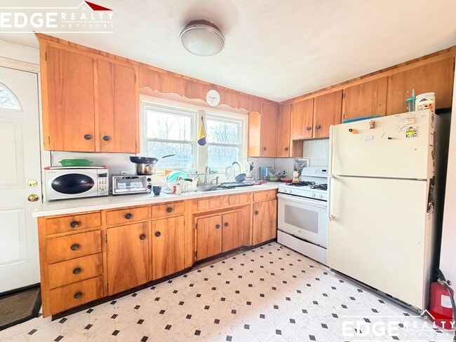 94 Nottinghill Rd, Unit 1