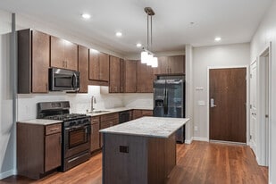 The Heights of Mendota - 55+ in Mendota Heights, MN - Building Photo