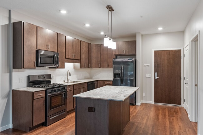 The Heights of Mendota - 55+ in Mendota Heights, MN - Foto de edificio - Interior Photo