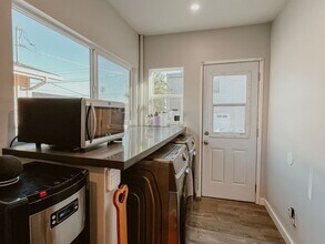 1730 Asbury Dr in Pasadena, CA - Building Photo - Building Photo