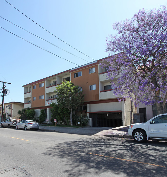 Normandie Court in Hollywood, CA - Building Photo - Building Photo