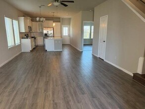 1222 Obispo Ct in Arcola, TX - Foto de edificio - Building Photo