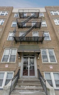 251 Beacon Ave in Jersey City, NJ - Foto de edificio - Building Photo