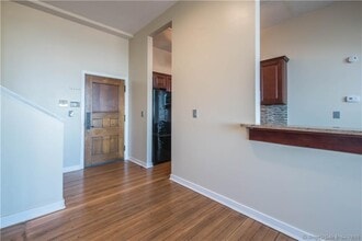 27 Hillside Pl in New Britain, CT - Building Photo - Building Photo