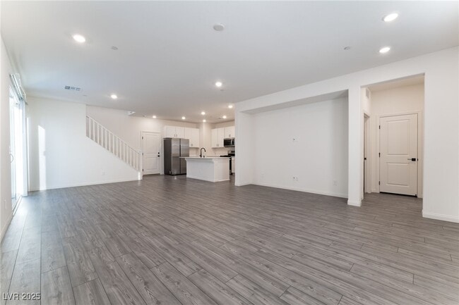 2526 Amedeo Ln