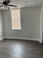 500 E 1st St in Ellinwood, KS - Building Photo - Building Photo