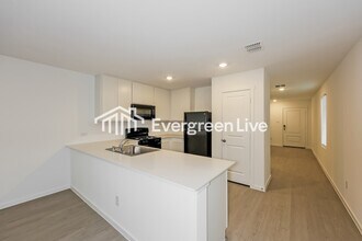 1648 Stellar Sea Ln in Fort Worth, TX - Building Photo - Building Photo