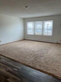 401 SW Elm St photo'