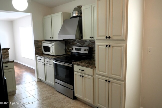 2125 Canopy Dr in Melbourne, FL - Building Photo - Building Photo