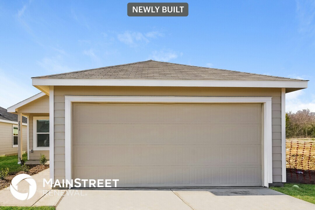 2418 Great Belt Blvd in Crandall, TX - Building Photo