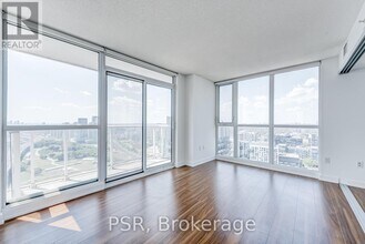 85-4085 Queens Wharf Rd in Toronto, ON - Building Photo - Building Photo