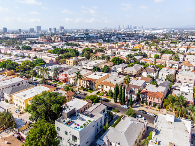 432 N Gardner St in Los Angeles, CA - Building Photo - Other