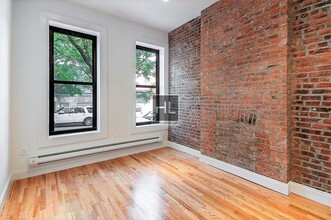 21 Adelphi St in Brooklyn, NY - Building Photo - Building Photo