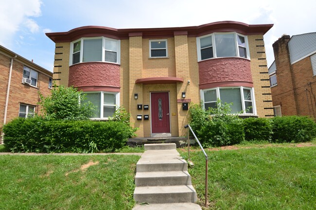 7236 Reading Rd, Unit 4