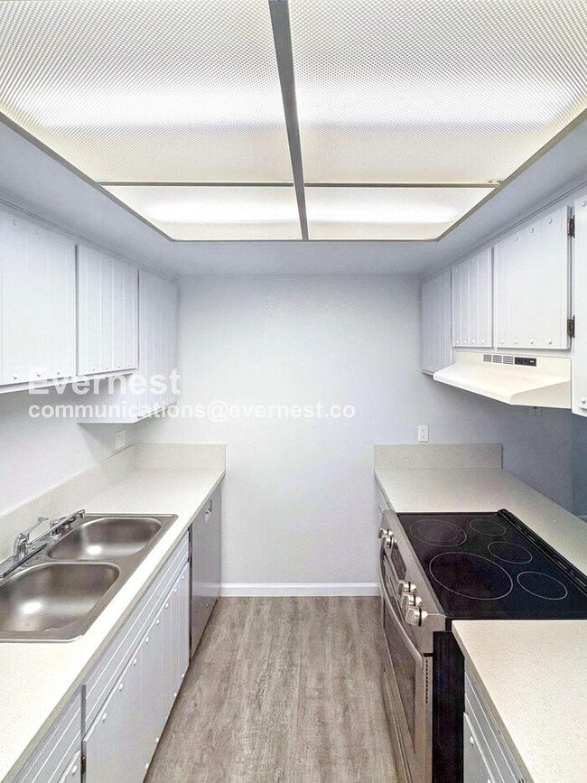 6812 Folsom Oaks Ct in Granite Bay, CA - Building Photo - Building Photo