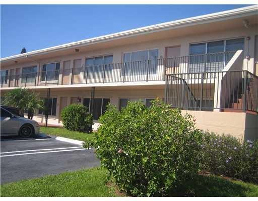 property at 2309 S Federal Hwy