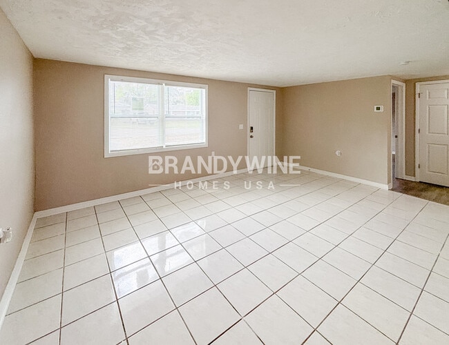 5621 Quist Dr, Unit 115 in Port Richey, FL - Foto de edificio - Building Photo