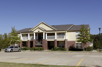 Eagle Nest in Little Rock, AR - Foto de edificio - Building Photo