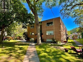 109 Beech Ave in Toronto, ON - Building Photo