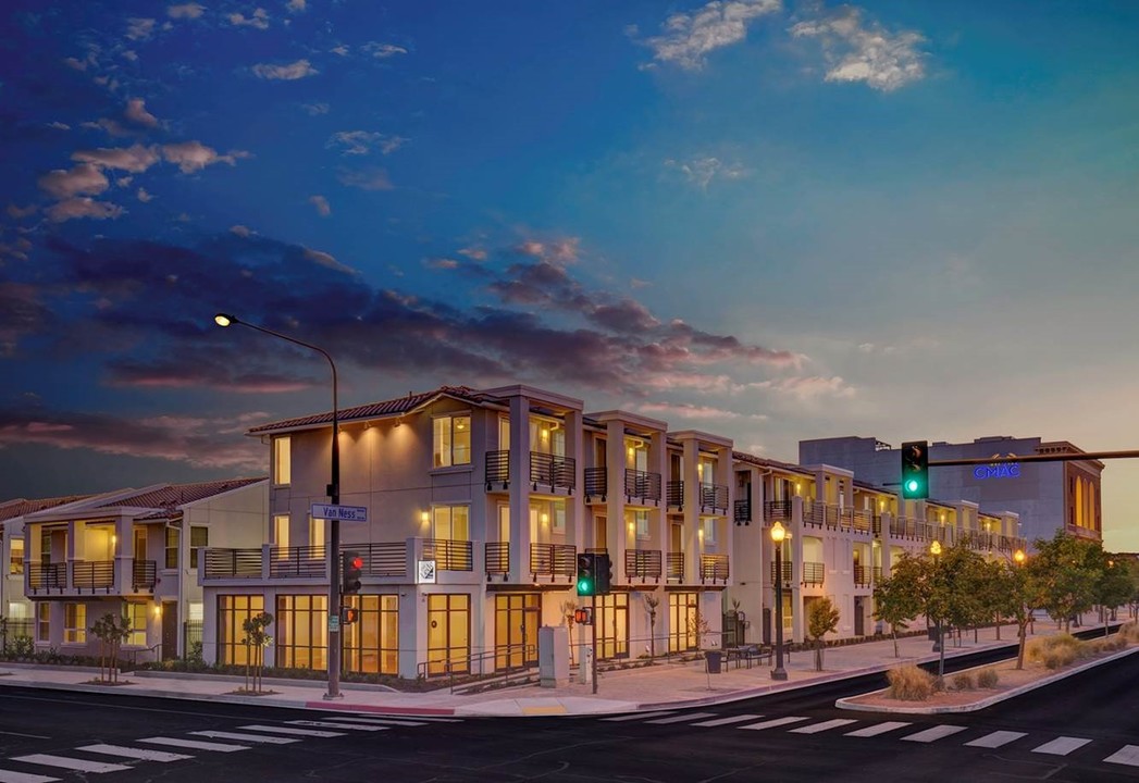 The Lede in Fresno, CA - Foto de edificio