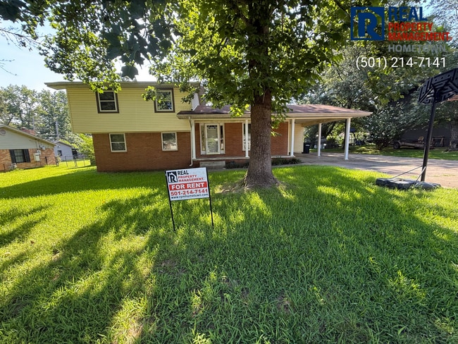 property at 11 Algonkin Pl