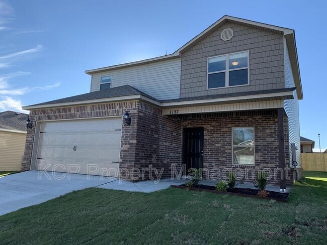 property at 1127 S Kingfisher Ln