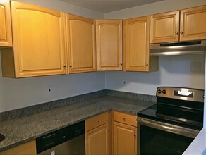 175 Trapelo Rd, Unit 37 in Belmont, MA - Foto de edificio - Building Photo