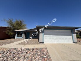 9825 N Camino Vado in Tucson, AZ - Building Photo