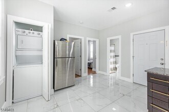 21 Wheeler St in Montclair, NJ - Building Photo - Building Photo