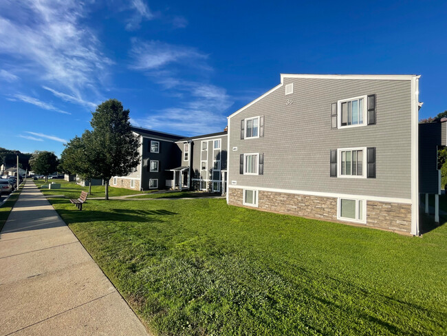 Faire Harbour Landings in New London, CT - Foto de edificio - Building Photo