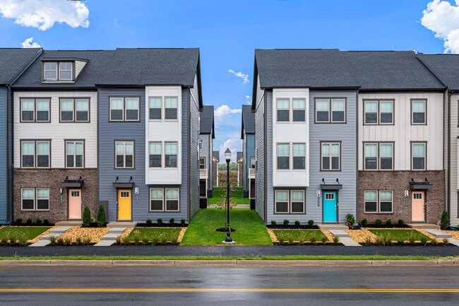The Foundry at Renn Quarter in Frederick, MD - Foto de edificio - Building Photo