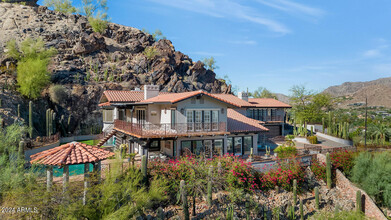 5339 E Desert Vista Rd in Paradise Valley, AZ - Building Photo - Building Photo