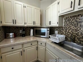 32 Kingsdale St in Boston, MA - Building Photo - Building Photo