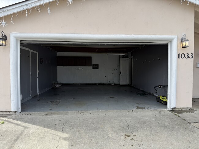 1033 Fremont Blvd in West Sacramento, CA - Foto de edificio - Building Photo