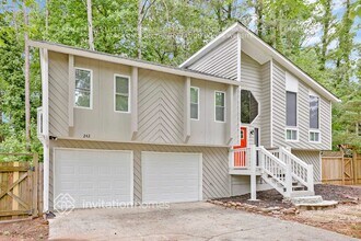242 Rustic Ridge Dr NE in Kennesaw, GA - Building Photo - Building Photo