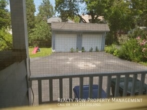 3149 E Derbyshire Rd in Cleveland Heights, OH - Building Photo - Building Photo