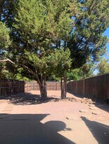 2530 Taylor Ln in Pueblo, CO - Building Photo