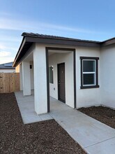 6010 Cougar Trl in Bakersfield, CA - Building Photo - Building Photo