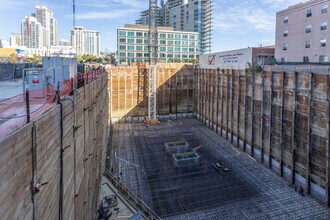 Hamilton Apartments in San Diego, CA - Building Photo - Building Photo