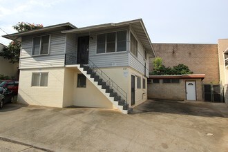 2127 Bannister Pl in Honolulu, HI - Foto de edificio - Building Photo